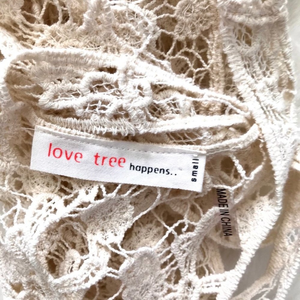 🌈 Beige Lace Top - Picture 3 of 3